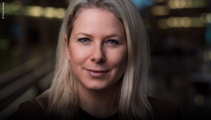 Natascha Sagorski Demokratie Politik Familien Autorin, Initiatorin der Gesetzesinitiative zum Gestaffelten Mutterschutz Geschäftsführerin von Familie sind Alle gGmbH © Fionn Grosse