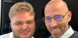 TransferKings: Das faire Spiel für echte Spieler mit Sammelkarten Teambild v.r.n.lChristoph Tschierschwitz und Jerome Wolff
