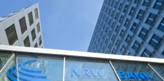 nrwbank vornvc fonds startups NRW.Bank Gebäude in Düsseldorf im Querformat Fotografiert