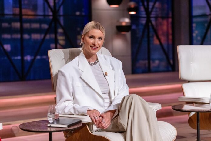 Lena Gercke wird Gastlöwin bei Die Höhle der Löwen. „Gast-Löwin“ Lena Gercke. RTL / Bernd-Michael Maurer