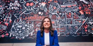 Was wäre, wenn der Schlüssel zum Eigenheim ein Los wäre? Traumhausverlosung: Mit Loskauf zum Eigenheim Titelbild Luisa Haxel Fotograf: (c) Franz Schepers Photography for ZEAL