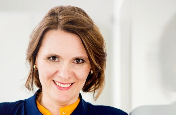LinkedIn-Strategie für Gründer: So nutzt du Personal Branding Simone Brett Murati by Alexander Mertsch portrait
