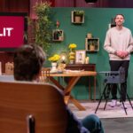 Mobiler Hochstuhl als Gamechanger für Eltern unterwegs Kevin Fluri präsentiert den mobilen und kompakten Kinder-Hochstuhl „Sitlit“. Er erhofft sich ein Investment von 170.000 Euro für 20 Prozent der Firmenanteile. RTL / Bernd-Michael Maurer