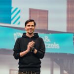 Wie findet man als Gründer die richtigen Antworten im entscheidenden Moment? Andreas Bruckschlögl: Startup Wissen für Gründer auf der Pits und Pretzels Bühne 2022