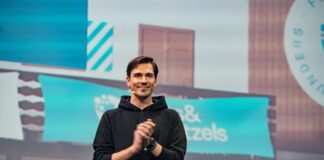 Wie findet man als Gründer die richtigen Antworten im entscheidenden Moment? Andreas Bruckschlögl: Startup Wissen für Gründer auf der Pits und Pretzels Bühne 2022