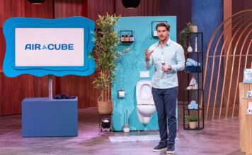 Revolution im Badezimmer: Wie ein Startup Toilettenhygiene neu definiert Bellaria: AirCube Innovation in der Höhle der Löwen 2025 Giuseppe Leo präsentiert den Geruchsneutralisator und WC-Reiniger „AIR CUBE“. Er erhofft sich ein Investment von 200.000 Euro für 10 Prozent der Firmenanteile. @ RTL / Bernd-Michael Maurer