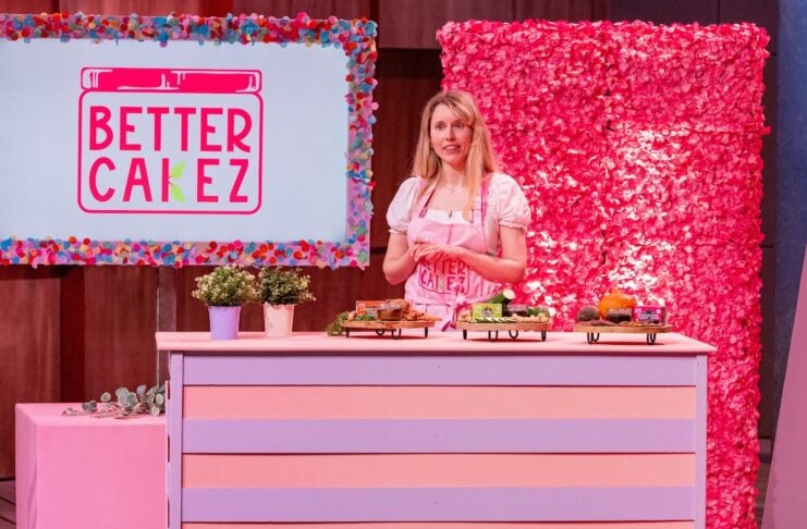 BetterCakez Kuchen und Genuss neu gedacht aus Gemüse Isabelle Forster präsentiert mit „BETTER CAKEZ“ gesunde Kuchen-Snacks to go. Sie erhofft sich ein Investment von 150.000 Euro für 10 Prozent der Firmenanteile. Bild @ RTL / Bernd-Michael Maurer