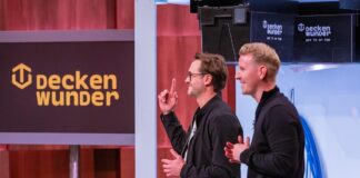 Mario Jacobi (l.) und Georg Pichler präsentieren mit „Deckenwunder“ eine Stauraumlösung für Keller und Garage. Sie erhoffen sich ein Investment von 200.000 Euro für 20 Prozent der Firmenanteile. Bild@ RTL / Bernd-Michael Maurer