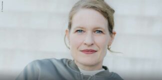 Keine Spielchen. Frauen müssen zusammenhalten und überparteilich arbeiten Stefanie Lohaus über Frauen und Politik in Deutschland herCAREER Stefanie Lohaus Mitglied der Geschäftsführung, Leiterin Kommunikation der EAF Berlin und Projektleitung des Bündnis „Gemeinsam gegen Sexismus“ © Paula Winkler