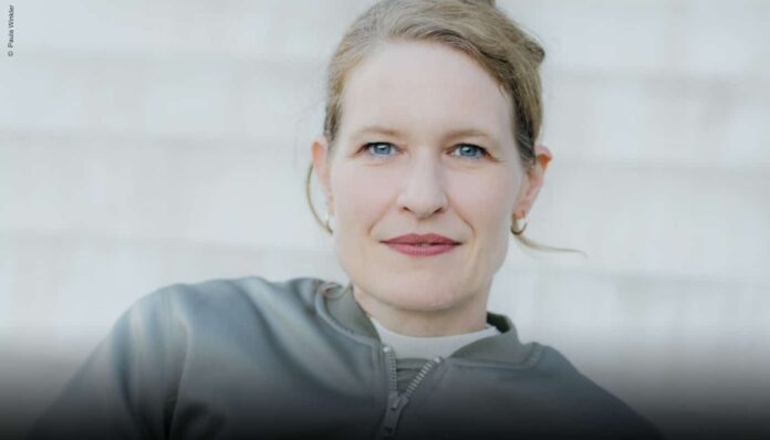 Stefanie Lohaus über Frauen und Politik in Deutschland herCAREER Stefanie Lohaus Mitglied der Geschäftsführung, Leiterin Kommunikation der EAF Berlin und Projektleitung des Bündnis „Gemeinsam gegen Sexismus“ © Paula Winkler