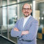 Warum die nächste Innovationswelle aus den Werkshallen kommt vent.io: Industrie-Innovationen für Startups im Mittelstand Sven Siering Portrait Bild