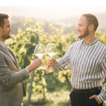 Ist der digitale Sommelier die Zukunft des Weingenusses? Vinolin KI Weinberatung für Kunden im Handel und online Teambild @ Pierre Kneifl