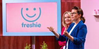 Frische-Kick für Zahnspangenträger freshie: Zahnspange trifft Frische – Innovation bei Höhle der Löwen Bettina Heick (l.) und Manuela Bauer präsentieren das Zahnspangen-Gel „freshie“. Sie erhoffen sich ein Investment von 150.000 Euro für 20 Prozent der Firmenanteile. @RTL / Bernd-Michael Maurer