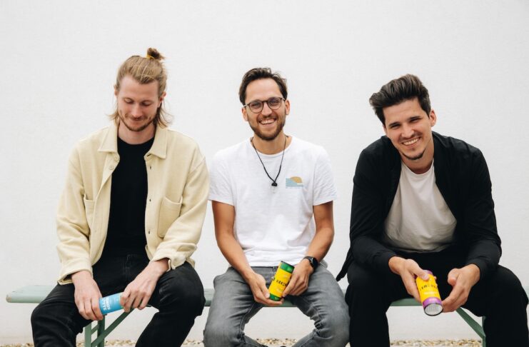 HAKUMA Founders Christian Koder, Max Mariel und Sebastian Podesser. HAKUMA – pflanzliche Getränke mit Fokus auf Nachhaltigkeit