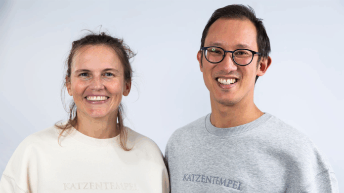 Katzentempel: Katzen und Nachhaltigkeit im Einklang erleben Kathrin und Thomas