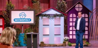 Wem gehört eigentlich der Luftraum über unseren Häusern? SKYNOPOLY stärkt Eigentümer im Luftraum drohne Dr. Conrad Dreier präsentiert den "Löwen" mit „SKYNOPOLY“ eine Plattform für die Flugraumvermietung von Drohnen. Er erhofft sich ein Investment von 100.000 Euro für 5 Prozent der Firmenanteile. Bild@ RTL / Bernd-Michael Maurer