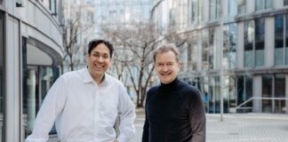 Wird künstliche Intelligenz bald zur verlässlichen Kollegin im Arbeitsalltag? Octonomy AI – KI für Support, Service und Automatisierung octonomy AI Gründer Teambild Sushel Bijganath und Oliver Trabert