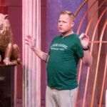 Wie viel Veränderung passt in einen einzigen Würfel? Chrambl Würfel für nachhaltige Innovation Alexander Kraml präsentiert mit Chrambl nachhaltige Multiwaschwürfel im Teebeutel. Er erhofft sich ein Investment von 125.000 Euro für 15 Prozent der Firmenanteile. Bild@ RTL / Bernd-Michael Maurer