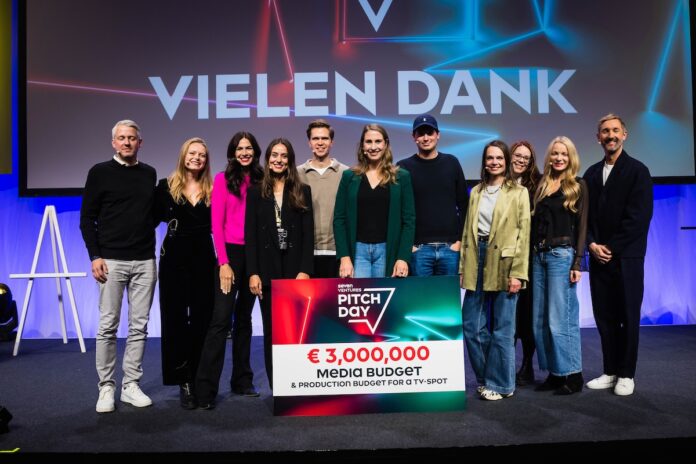 Die Jury und Finalisten beim Seven Ventures Pitch Day 2025