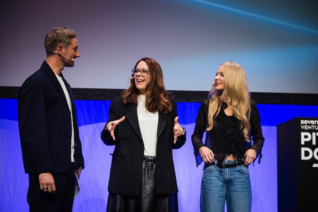 Daniel Buschmann mit Annika Rah und Charlotte Dehnert von Hey Holy SevenVentures 