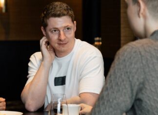 Warum KI für SaaS-Unternehmen in der Regel nicht funktioniert – und was wirklich Wachstum erzeugt KI und SaaS Warum Unternehmen trotz Technologie stagnieren Andre Adam Autor