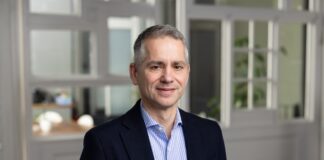 How to EnergyTech: Wie man erfolgreiches Wachstum auf dem deutschen Energiemarkt erzielt Energiemarkt verstehen für nachhaltigen Startup Erfolg Jan Lozek Autor Fotograf Moritz Leisen