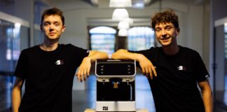 Wie viel Intelligenz kann eigentlich in einer Kaffeemaschine stecken? MARO COFFEE verbindet moderne Maschine und Kaffee Gründerteambild Max und Robin Credit: MARO Coffee
