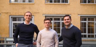 Wie funktioniert moderne Augenvorsorge, wenn Termine schwer zu bekommen sind? Mirantus Netzwerk Versorgung wie Zugang leichter wird Bild Dominik Pederzani und Dr. med. Claus Gruber und Moritz Ackermann Fotocredit Max Hübl