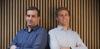 Wie kann KI den Vertrieb endlich wirklich entlasten? SquareNeo KI Software verändert den Vertrieb Dr.Michael Klein (links) und Sebastian Kaupp (rechts) Bildrechte SquareNeo Solutions GmbH
