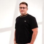 Wie kann ein kleines Ritual unseren mentalen Alltag spürbar verändern? ÆR Produkt unterstützt Menschen im Alltag Fabian Hans