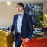 Einrichter aus Leidenschaft: Damit jede Möbel-Suche ein echtes Happy-End hat Markenmöbel-Onlineshop.de Möbelhandel im E-Commerce Michael T. Wurster ist Einrichter aus Leidenschaft in vierter Generation. (Bild: Yakup Zeyrek)