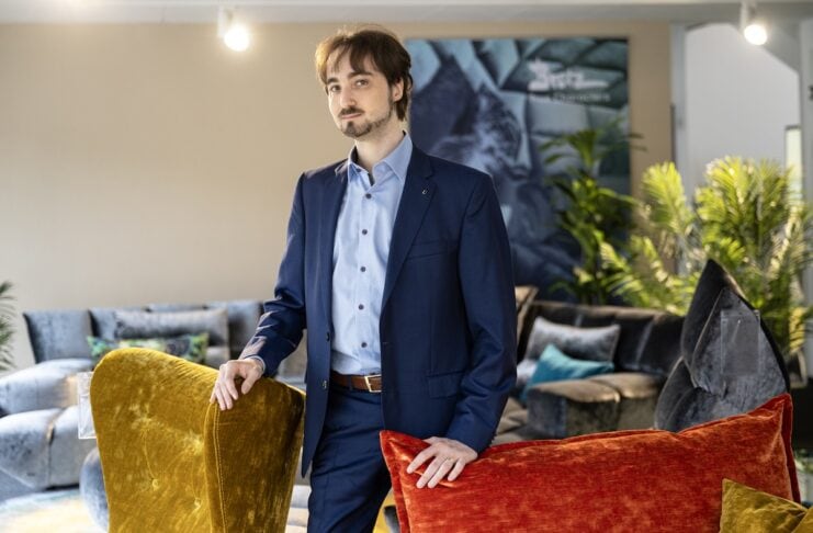 Markenmöbel-Onlineshop.de Möbelhandel im E-Commerce Michael T. Wurster ist Einrichter aus Leidenschaft in vierter Generation. (Bild: Yakup Zeyrek)