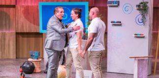 Wie verändert ein kleines Trainingsgerät den Alltag vieler Menschen? Reflexit Spinball Unterarmmuskulatur im Überblick Setbild 5 Ralf Dümmel (links) Adrian Göldner (mitte) Fovad Karimi(rechts) Credit RTL BERND-MICHAEL MAURER