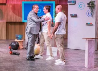 Wie verändert ein kleines Trainingsgerät den Alltag vieler Menschen? Reflexit Spinball Unterarmmuskulatur im Überblick Setbild 5 Ralf Dümmel (links) Adrian Göldner (mitte) Fovad Karimi(rechts) Credit RTL BERND-MICHAEL MAURER