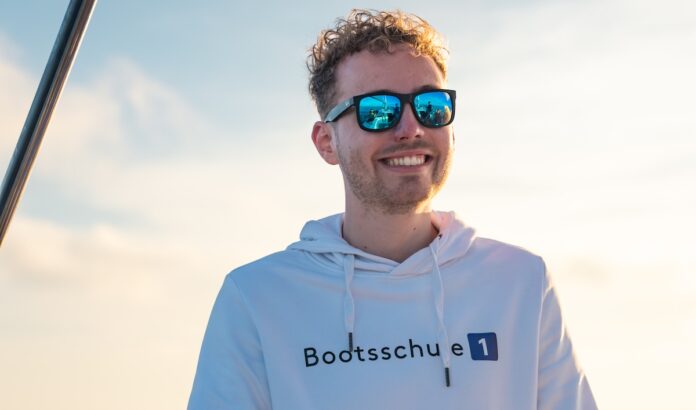 Bootsschule modern gedacht mit Fokus auf Lernen und Theorie Silas Siebdrat