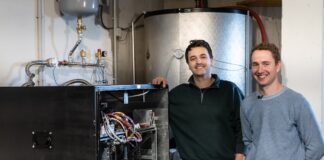 Können Server unsere Häuser wirklich nachhaltig heizen? Serwas Server Wärme sinnvoll nutzen Serwas Fotograf Johannes Aitzetmüller