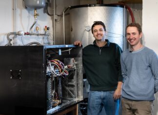 Können Server unsere Häuser wirklich nachhaltig heizen? Serwas Server Wärme sinnvoll nutzen Serwas Fotograf Johannes Aitzetmüller