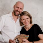 Wie gelingt Nähe in einer Welt voller Reize? HANNIline: Spielzeug für Kinder und ihre Eltern Fotocredit: Miriam Mehlman Fotografie.