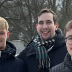 Warum fahren wir gemeinsam Ski, aber nicht gemeinsam los? Mounti bringt Menschen ohne Auto gemeinsam in die Berge Teambild