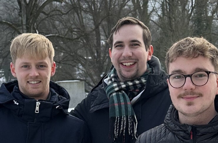 Mounti bringt Menschen ohne Auto gemeinsam in die Berge Teambild
