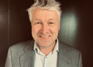 Wie können alte Datenträger sicher weiter genutzt werden? Das Diskettenwerk Disketten und Datenträger im Fokus Das Diskettenwerk Gründer Daniel Wesseling