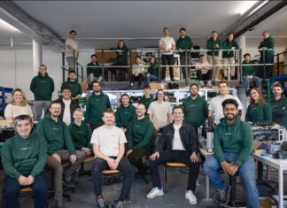 Kann Kühlung auch ohne Kompromisse für Umwelt und Effizienz funktionieren? MAGNOTHERM Kühlung ohne Kältemittel Gruppenfoto