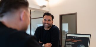 Wie viel Effizienz steckt eigentlich noch ungenutzt in Ihren Geschäftsprozessen? syntik und generative KI: Wie AI Agenten Prozesse verbessern Mert Erdogan