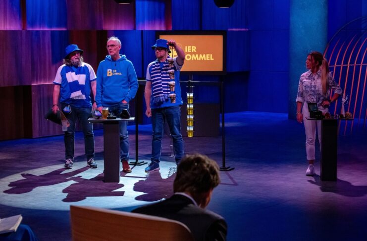 Bierbommel Getränketransport Stadion Beim Battle treten 
