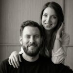 Warum geben sich so viele mit Möbeln zufrieden, die nicht mit dem Leben mithalten? Livom modulare Sofas Sofa Showrooms Europa Livom Founder Sandro und Tamara Haag Copyright Livom