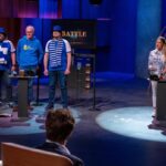 Kann Schmuck das Parfum ersetzen und ein Alltagsproblem lösen? LUBELL Duftarmband für Parfumallergie ermöglicht individuellen Duft ohne Hautkontakt und verbindet Schmuck mit Duft Beim Battle treten "Bierbommel“ mit Gründer Dr. Heinz von Gersum (links, M.) gegen „Lubell“ mit Gründerin Lisa Hennrich gegeneinander an. Wer kann die „Löwen“ mit seiner Geschäftsidee überzeugen und darf weiter pitchen ? +++ Die Verwendung des sendungsbezogenen Materials ist nur mit dem Hinweis und Verlinkung auf RTL+ gestattet. +++ RTL / Bernd-Michael Maurer