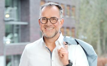 Zahlen Unternehmen längst für ihre eigene Abhängigkeit? bonster Reisekosten KI Abrechnung Ronald Bankowsky Bildcredits Foto-und Bilderwerk