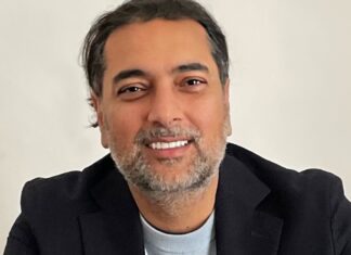 Kann KI wirklich Gespräche führen wie ein Mensch? HoloLogix.AI KI MIA für intelligente Kommunikation salim sahi credit holologix.ai