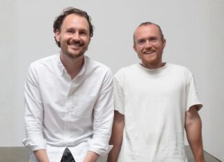 Schluss mit Zettelwirtschaft im Außendienst? VoiceLine für Außendienst und Frontline Teams copyright Voiceline