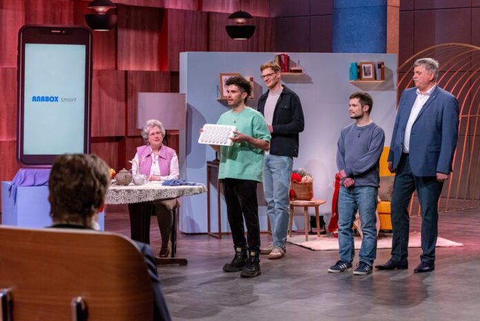 ANABOX Medikamenteneinnahme Angehörige MedTech Lösung Bild: Pitch 